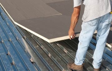 benefits of insulating Skiprigg flat roofing